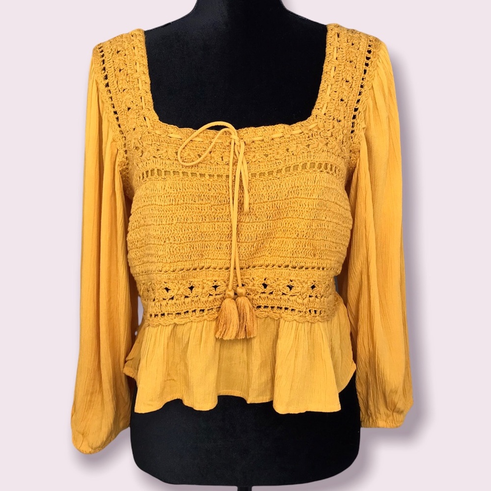 American Eagle Mustard Crocheted Peplum Top Sz M